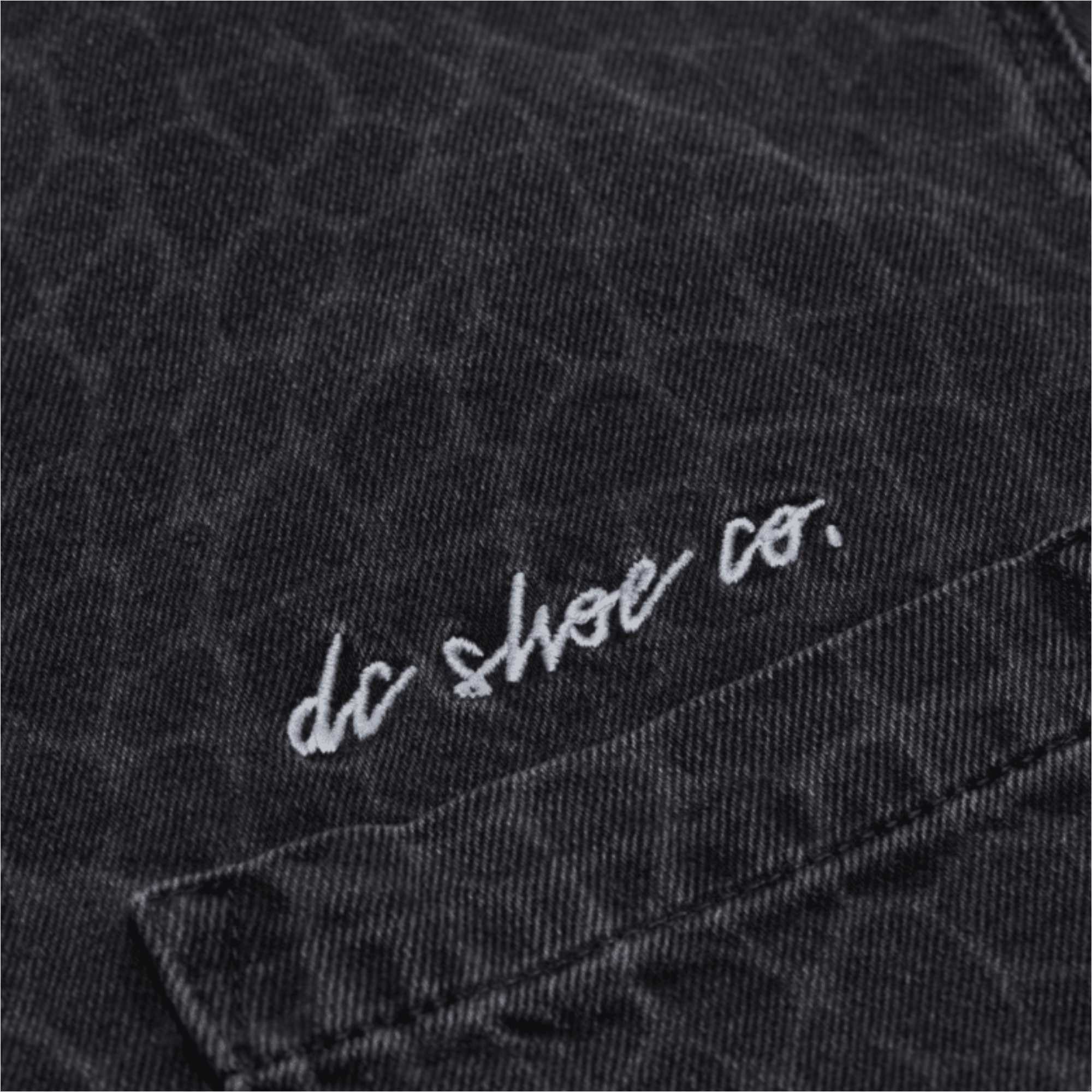 2026 DC Shoes Mens Hawkshaw Snake Overshirt EDYWT03278-KVJ6 - Laser Scales Snake